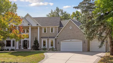 1413 Forest Park Ln, Burnsville, MN 55337