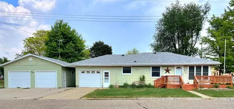 100 Milwaukee Ave, Okabena, MN 56161