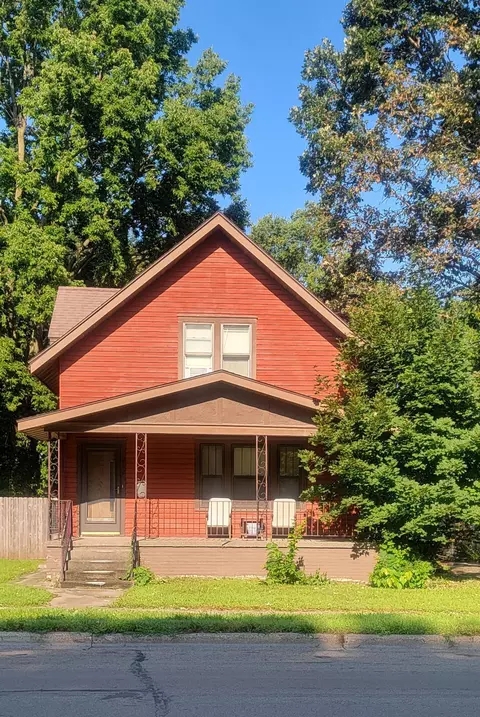 212 4th Ave NW, Faribault, MN 55021