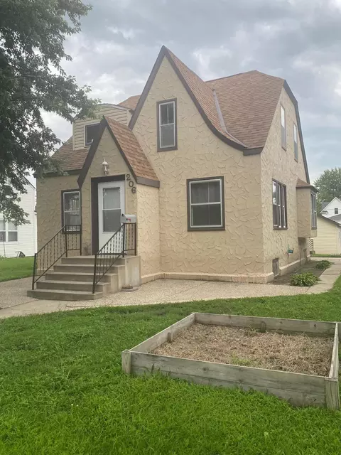 206 12 St N, Benson, MN 56215