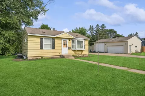 9021 Columbus Ave S, Bloomington, MN 55420