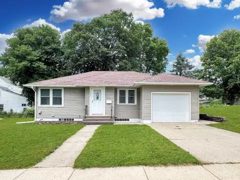 111 Willow St, Fairmont, MN 56031