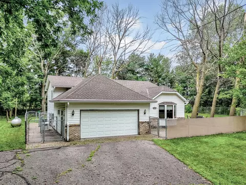 10553 253rd St, Chisago City, MN 55013