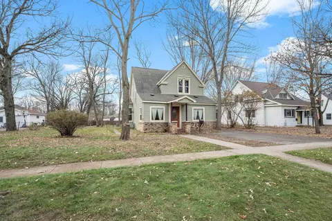 207 8th Ave S, Princeton, MN 55371