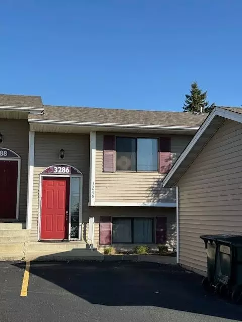 3286 Dodd Ln, Eagan, MN 55121