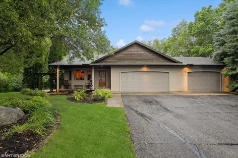 5300 Meadow Lakes Trl, Rockford, MN 55373