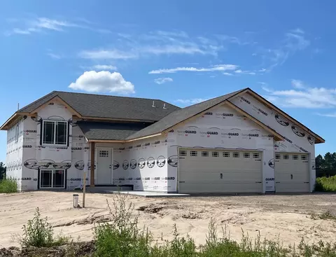 2636 341st Ave NW, Cambridge, MN 55008