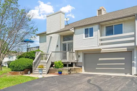 1520 Clemson Dr #A, Eagan, MN 55122