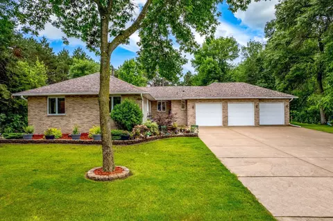 1131 24th Ave SW, Cambridge, MN 55008