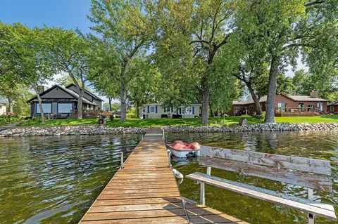 11043 Lawrence Ave NW, Annandale, MN 55302