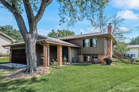 8332 Jersey Ave N, Brooklyn Park, MN 55445