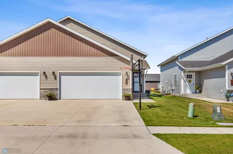 162 Pine Ave, Mapleton, ND 58059