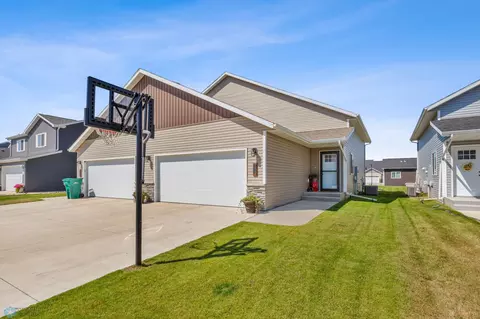 162 Pine Ave, Mapleton, ND 58059 photo 2