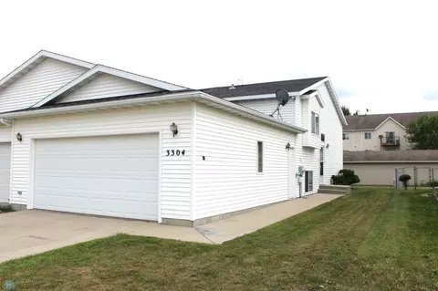 3304 35 Ave S, Fargo, ND 58104