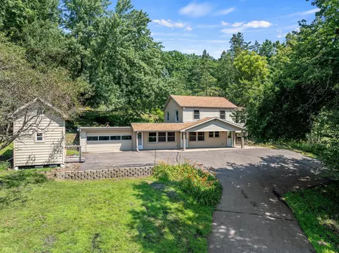9330 Saint Croix Trl N, Stillwater, MN 55082