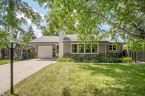 1907 10th St S, Moorhead, MN 56560