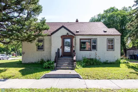 1145 10th St N, Fargo, ND 58102