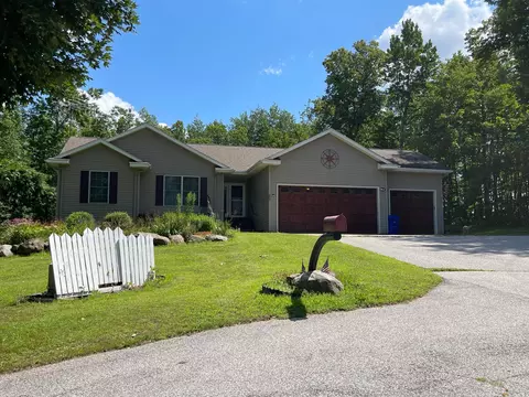 300 Milczark Cir, Moose Lake, MN 55767