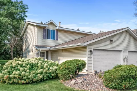 418 Pleasure Creek Dr, Blaine, MN 55434