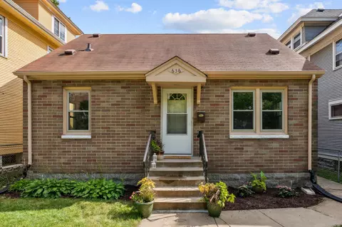 636 Aurora Ave, Saint Paul, MN 55104