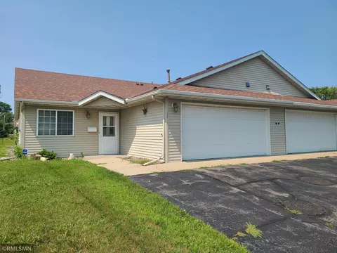 17 4th Ave N, Waite Park, MN 56387