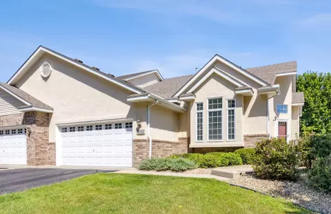 9012 Meadow Pl, Savage, MN 55378
