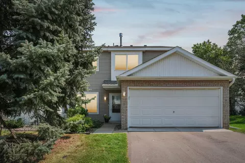 1360 Highpoint Curv, Shakopee, MN 55379