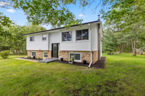 8023 Lucky Ln, Brainerd, MN 56401