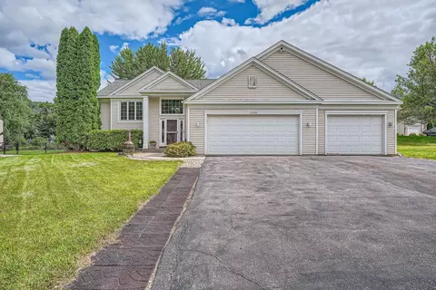 17376 Homestead Trl, Lakeville, MN 55044