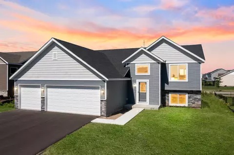 376 Cross Cir, Dundas, MN 55019
