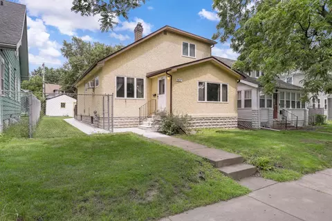 1107 Rose Ave E, Saint Paul, MN 55106