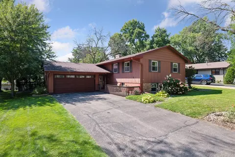 9816 Brookside Ave, Bloomington, MN 55431 photo 2