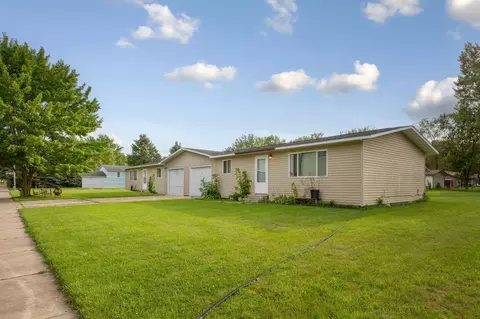 1901 4th St NE, Waseca, MN 56093