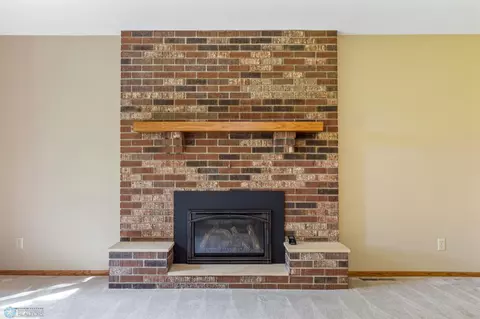 28 Birch Ln S, Fargo, ND 58103 photo 12
