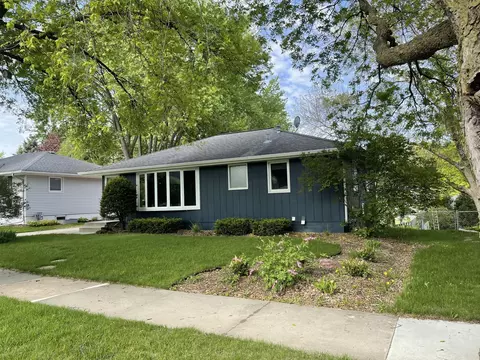 2567 11th Ave NW, Rochester, MN 55901