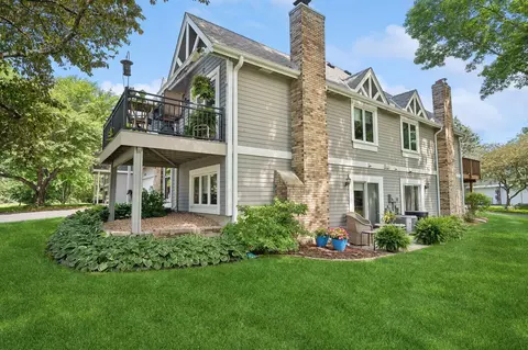 14240 Towers Ln, Eden Prairie, MN 55347