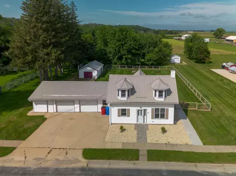 123 Center St S, Utica, MN 55979
