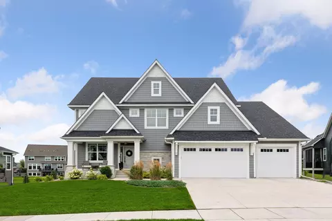 7536 Walnut Grove Ln N, Maple Grove, MN 55311