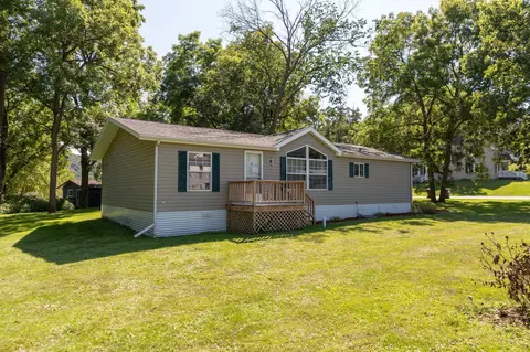 337 S Church St, Peterson, MN 55962