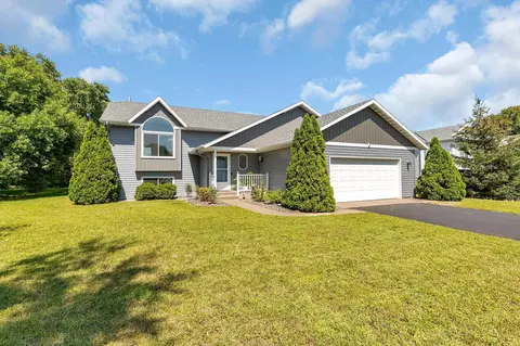 507 15th St N, Sartell, MN 56377