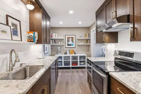 1225 Lasalle Ave #2004, Minneapolis, MN 55403