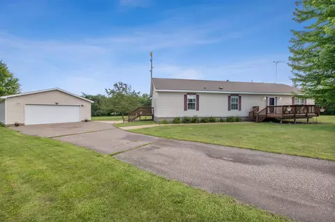 412 Rosabelle Ct, Grasston, MN 55030