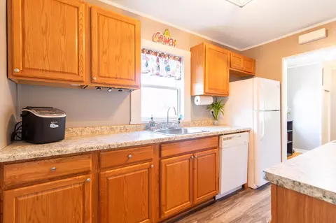 913 S Section Ave, Spring Valley, MN 55975 photo 8