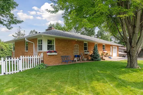 1361 Broadview Ave, Chaska, MN 55318 photo 24
