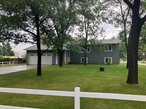 16799 Yale St NW, Elk River, MN 55330