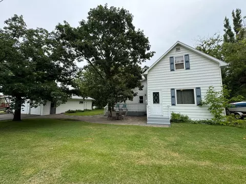 502 Tamarack St, Badger, MN 56714