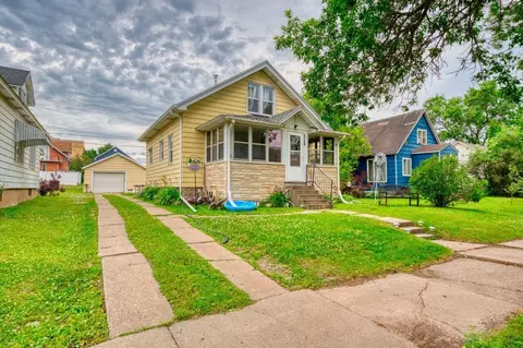 5720 Mountain Ave, Mountain Iron, MN 55768
