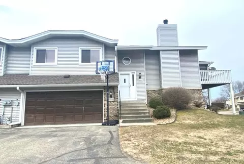 3317 Juliet Dr, Woodbury, MN 55125