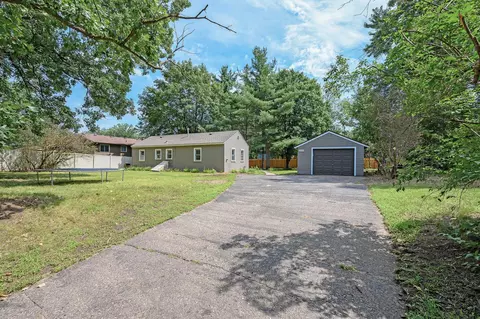 10049 Ibis St NW, Coon Rapids, MN 55433