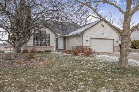 4916 89th Cres N, Minneapolis, MN 55443